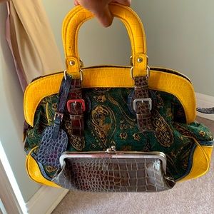 SOLD-Vintage Green & Yellow Tapestry Hand Bag